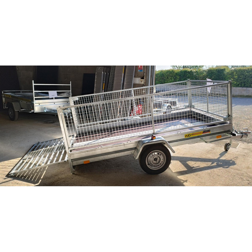 Remolque de plataforma multiusos